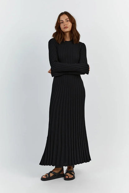 Schwarzes Midikleid für Damen mit rundem Ausschnitt und langen Ärmeln – Strickdesign aus weichem, elastischem Stoff 3