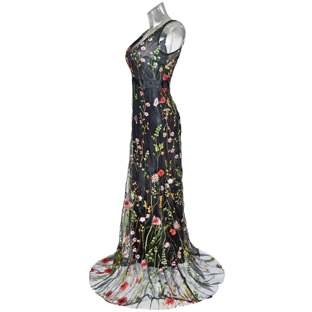 Damen-besticktes Kleid, elegant, erstklassige Stoffe-6