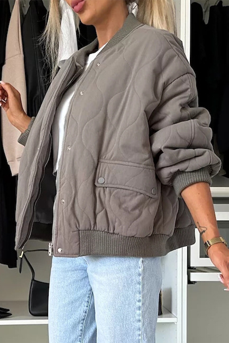 Monochrome Damenjacke mit Knopfverschluss, weicher Stoffmix für den Herbst, lässige Passform 3