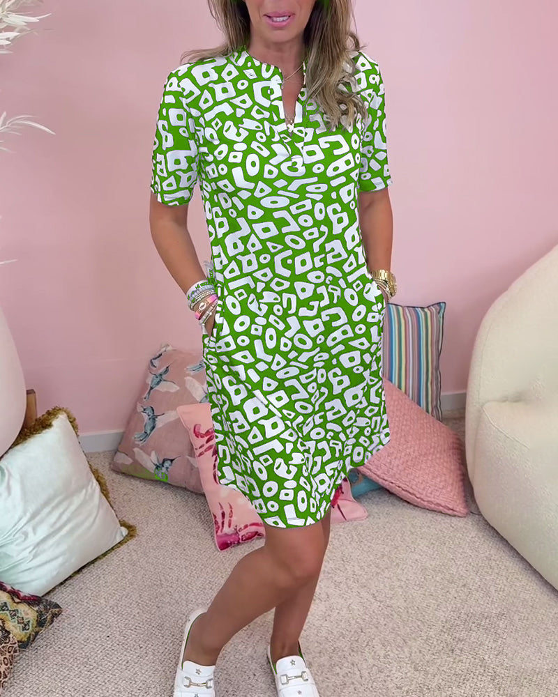 Variant image for Damenkleid, V-Ausschnitt, mit Print und Taschen, aus Polyester-7