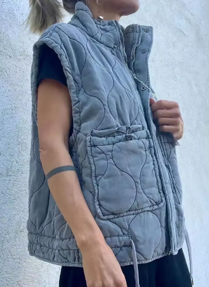 Elegante Damenkleider im Herbst- und Winterstil – feine Qualitätsmaterialien für Fest und Alltag 5