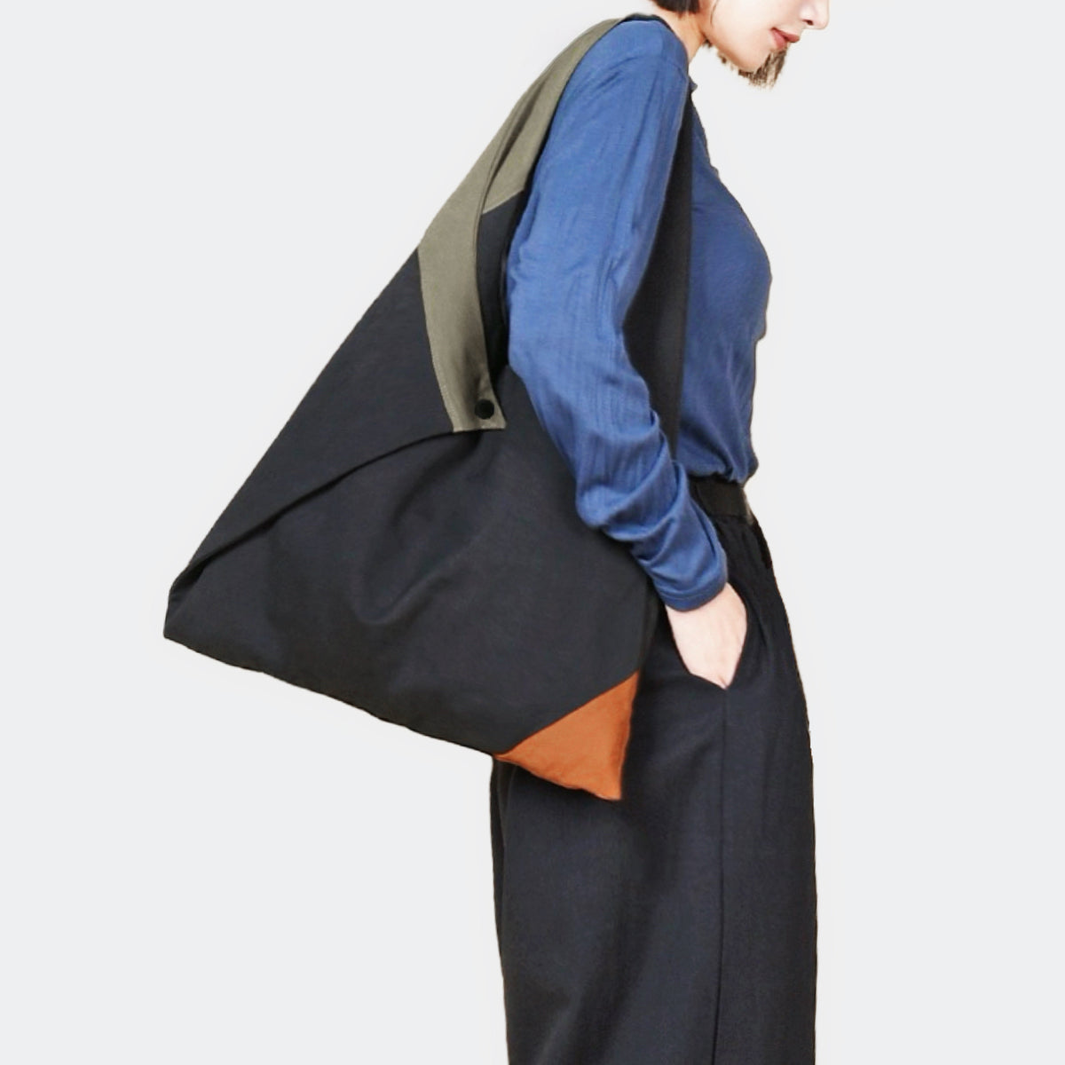 Damen-Dreieckstasche, Nylon leicht und praktisch 5
