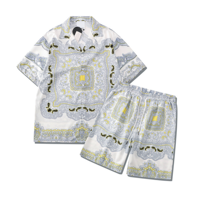 Geblümtes Strand-Set für Damen aus Polyester – lässiges Hemd und kurze Hosen für Sommeraktivitäten 1