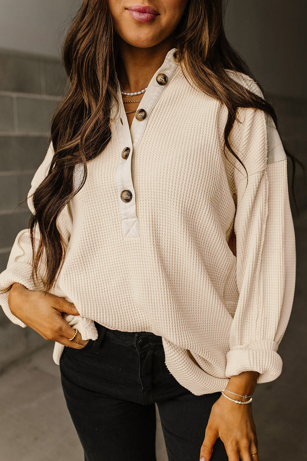Damen-gerippter Pullover mit Knopfdetail, Rippstrickmaterial-4