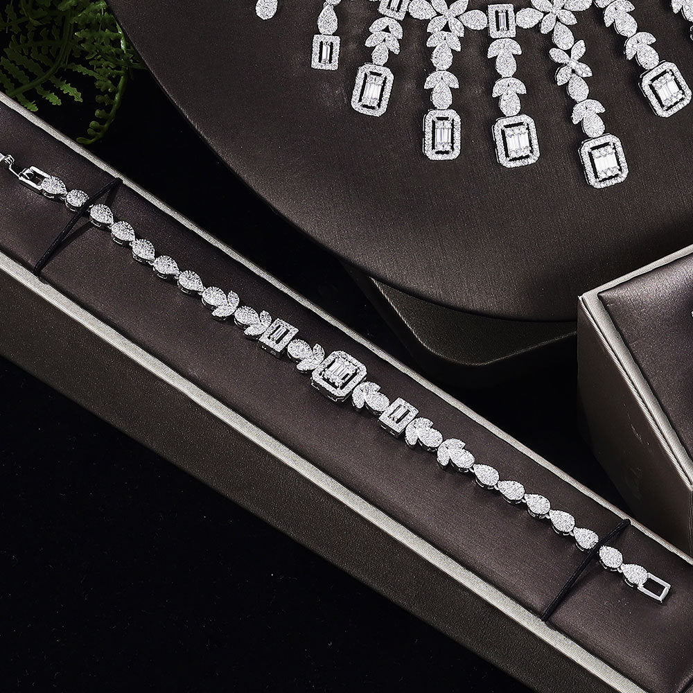 Damen-Schmuckset, Halskette, Ohrringe, Armband, Ring aus Kupfer mit Zirkonium-2