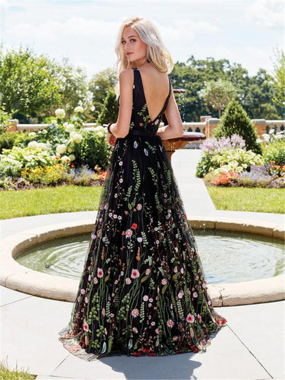Damen-besticktes Kleid, elegant, erstklassige Stoffe-3