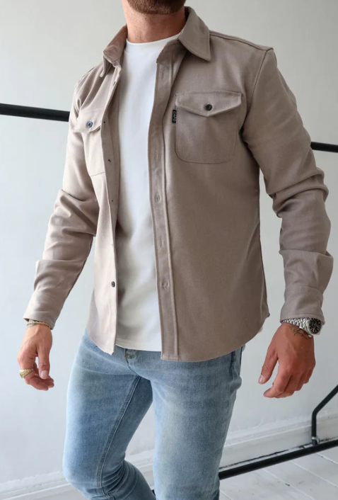Elegante Damen-Hemdjacke aus leichtem Material – klassischer Knopfverschluss, perfekte Passform, mehrere Farben 3