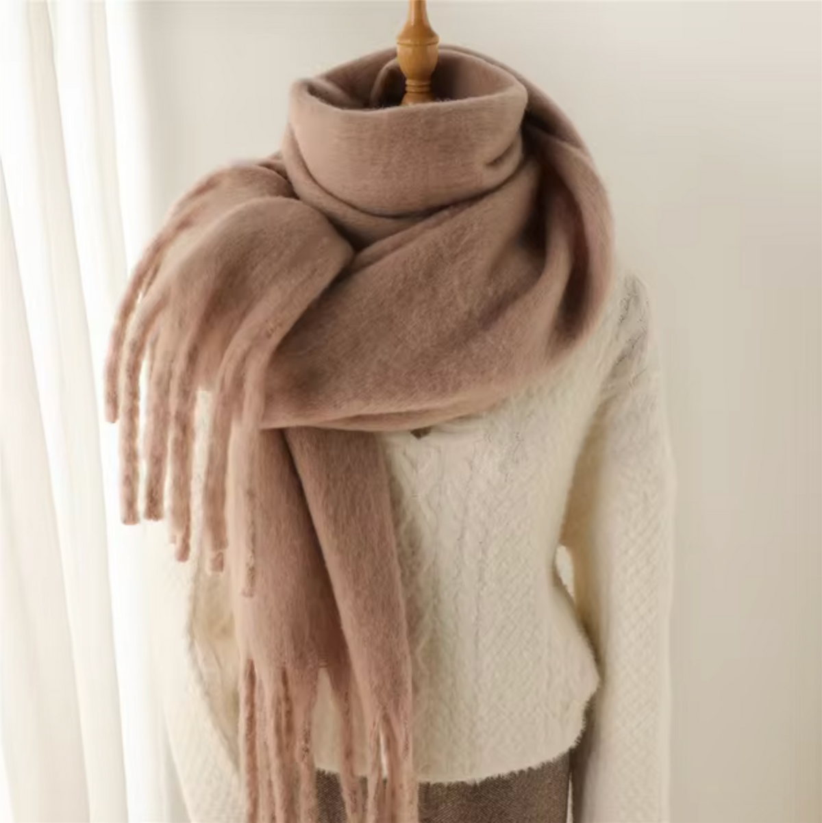 Winterschal für Damen aus kaschmirähnlichem Material mit langen Fransen – Elegantes und vielseitiges Pashmina-Design 4