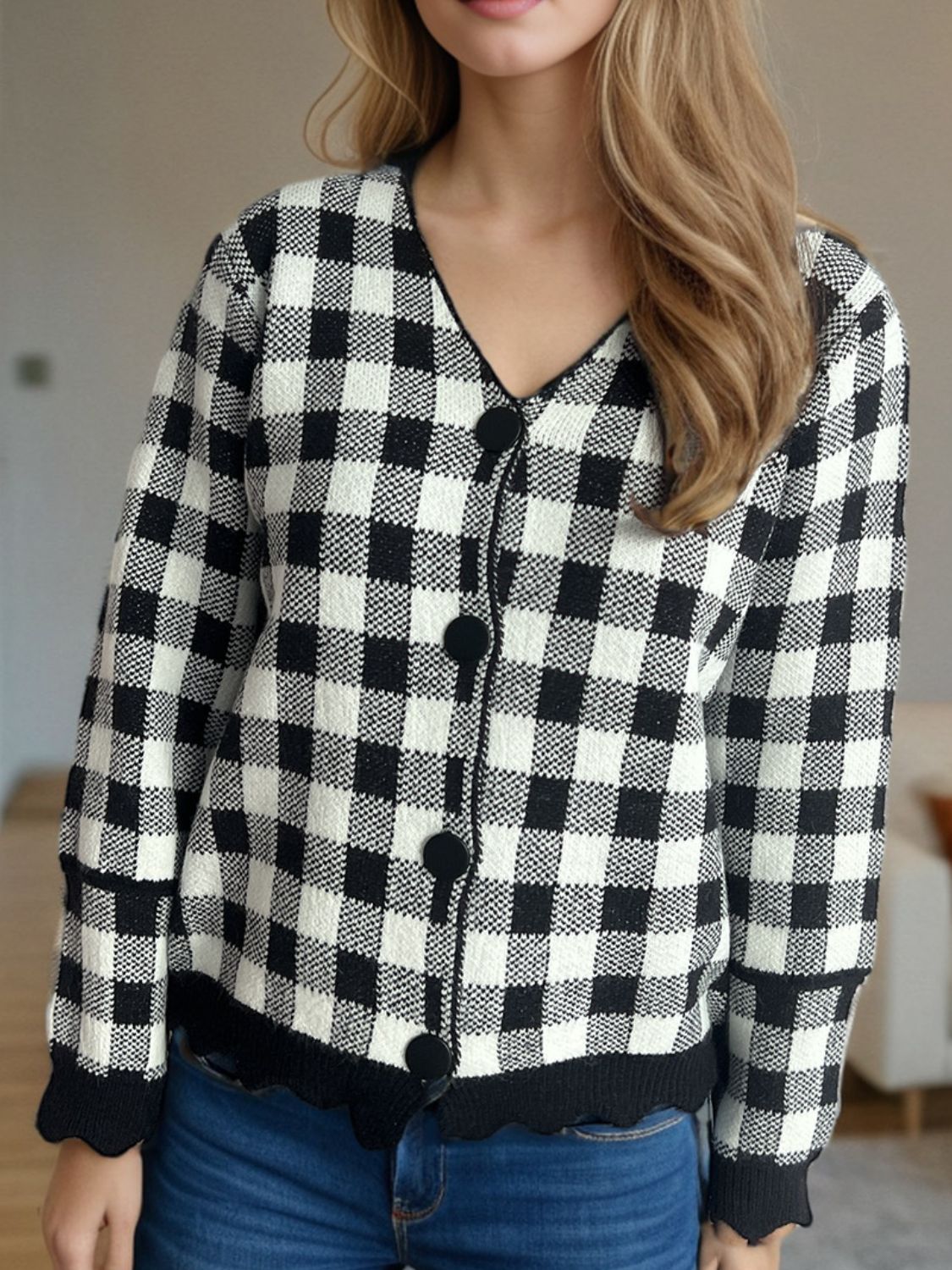 Variant image for Damen-V-Ausschnitt-Strickjacke, kariertes Muster, gestrickt, Herbst-2