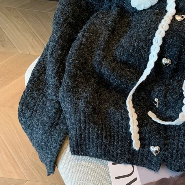 Damen-Strickjacke, kurz, mit Peter-Pan-Kragen und Perlenakzent, weiche Mischung-4