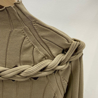 Damenbluse mit Stehkragen und geflochtenem Detail in gemischtem Stoff 4
