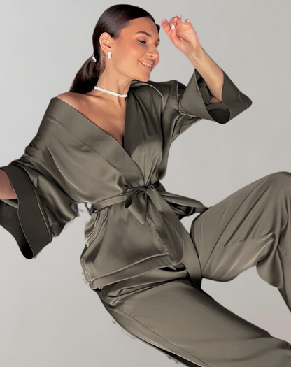 Damen-Pyjama-Set mit langem Bademantel und Nachtwäsche aus weichem Material-3