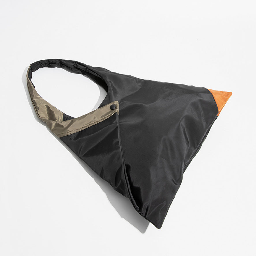 Damen-Dreieckstasche, Nylon leicht und praktisch 3