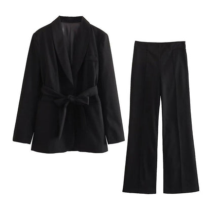Kostüm für Damen, 2-teilig, Blazer und Hose aus Polyester und Elasthan – elegantes und zeitloses Design 8