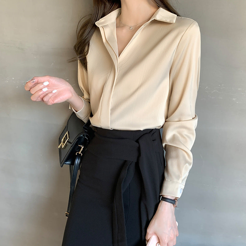 Weiße Langarmbluse für Damen aus Satin mit schmaler Passform – elegante Bluse für Büro und Party 4