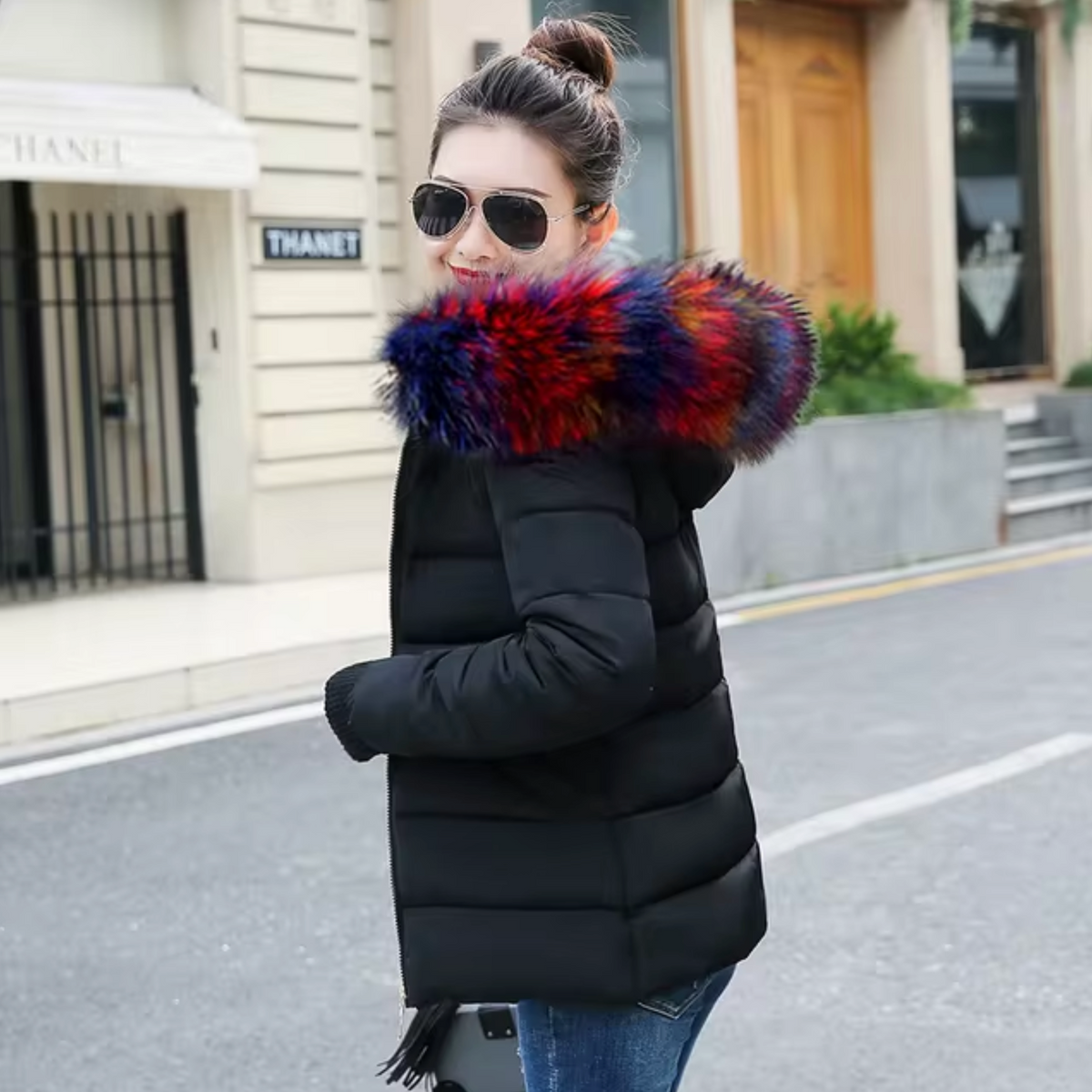 Winterparka Damen mit Kapuze und Pelzdetail – nachhaltiges Material, maßgeschneiderte Passform für kalte Tage 13