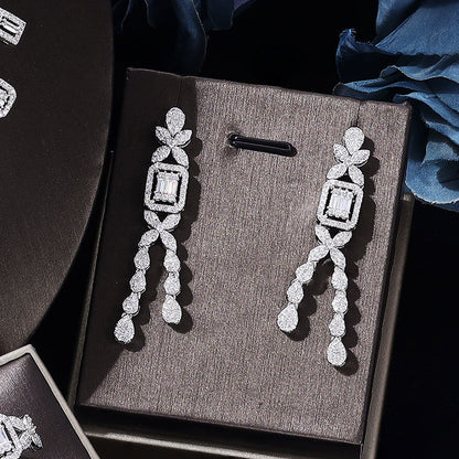 Damen-Schmuckset, Halskette, Ohrringe, Armband, Ring aus Kupfer mit Zirkonium-3