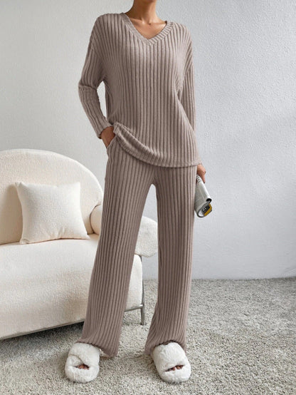 Variant image for Damen-Lounge-Set, gerippter V-Ausschnitt, Pullover, und lockerer Hose, atmungsaktives Material-16