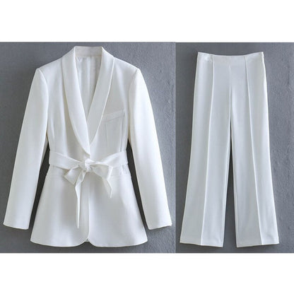 Kostüm für Damen, 2-teilig, Blazer und Hose aus Polyester und Elasthan – elegantes und zeitloses Design 9