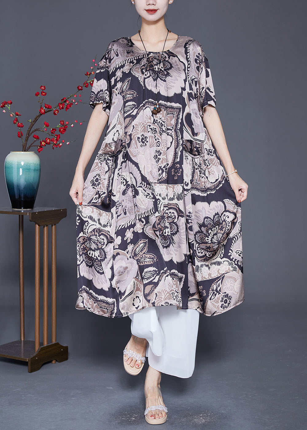 Damen leichtes Kleid mit modernem Design aus 100% Baumwolle-2