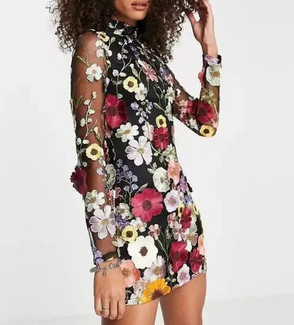 Damen-Minikleid, lange Ärmel, transparente Details, leichte Webart-3