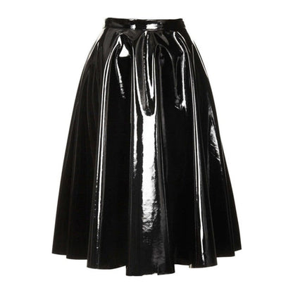 Midi-Rock für Damen mit plissiertem Design und Empire-Bund – monochromes PU-Kunstleder 4