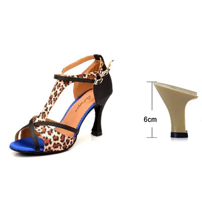 Damen Schuhe Pumps Kubanischer Absatz Satin mit Schnallenverschluss-1