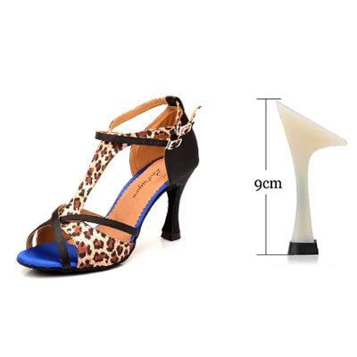 Variant image for Damen Schuhe Pumps Kubanischer Absatz Satin mit Schnallenverschluss-41
