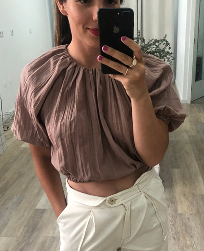 Weiße Damenbluse mit lässiger Silhouette aus 100 % Baumwolle mit Ballonärmeln-1