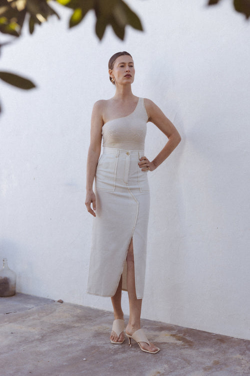 Asymmetrischer Damen-Bodysuit aus Baumwolle und Viskose mit 3D-Struktur – elegantes Oberteil für Alltag und Feste 1