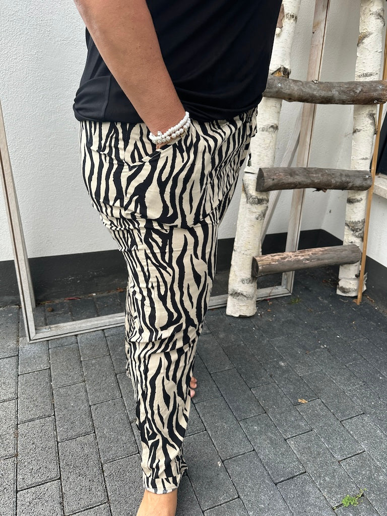 Damen-Hose, Marlene, Zebramuster, Stretchmaterial, Plus-Size-4