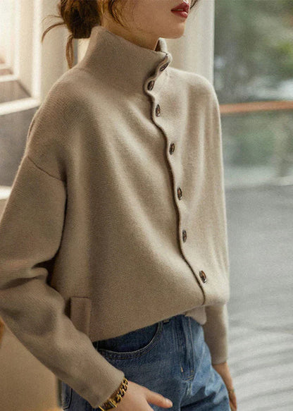 Damen-Rollkragenpullover mit Knopfdetail aus hochwertigem Material-2