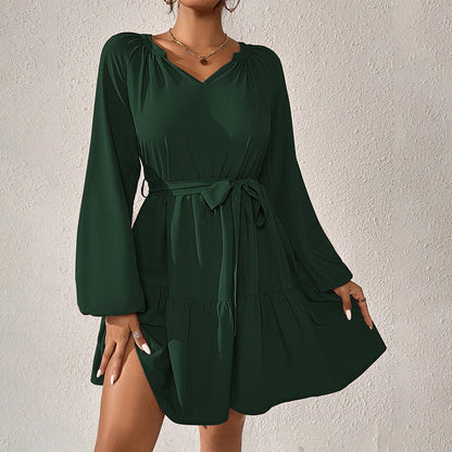 Damen-Sommerkleid, geraffte Details, V-Ausschnitt, leichtes Material 2