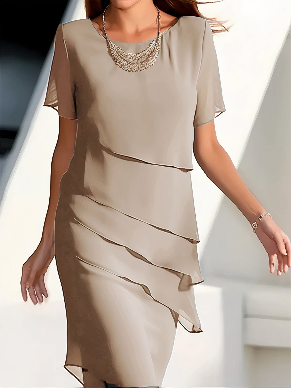Variant image for Damen-Chiffonkleid, plissiert, elegant-13