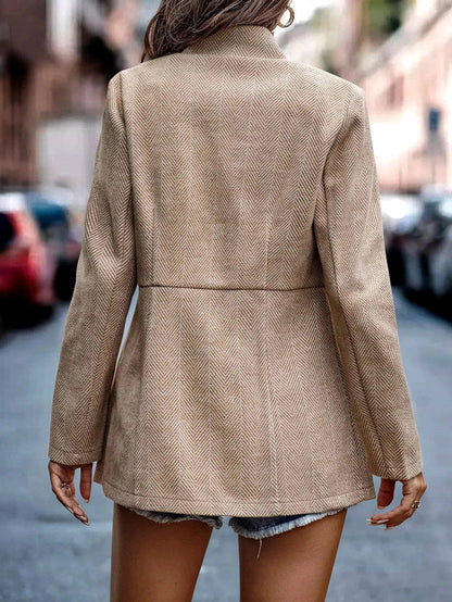 Damen-Wollrock mit modernem Design aus 100% Wolle mit offenen Nähten 2