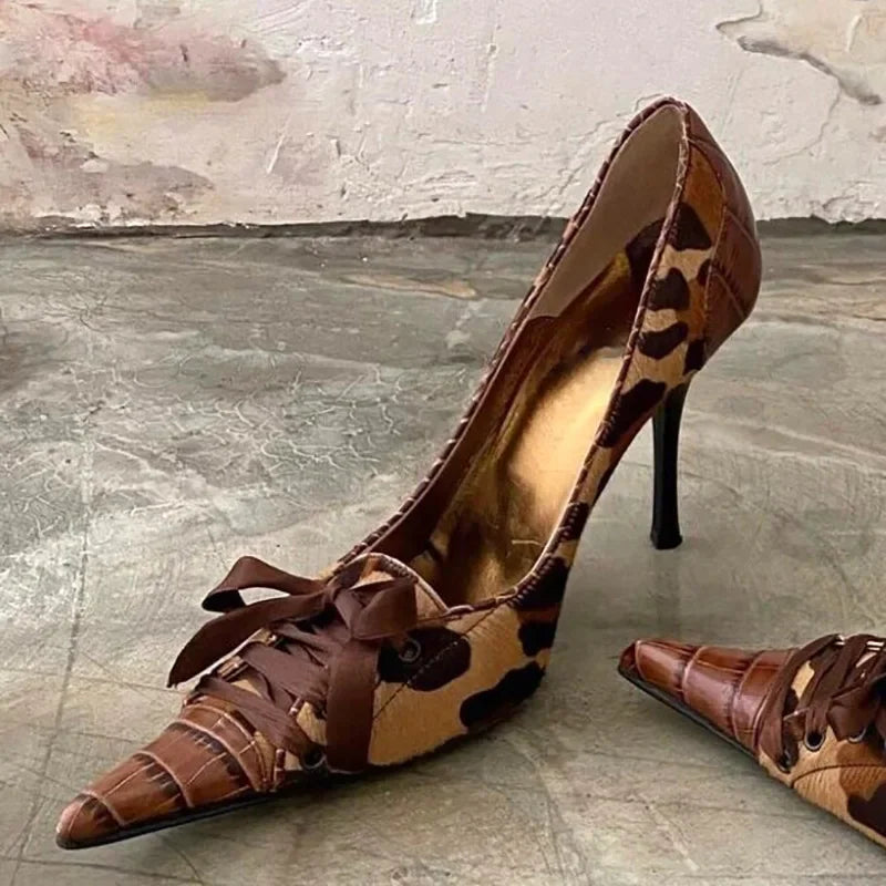 Damen-Pumps, spitze Absätze, PU-Material-1