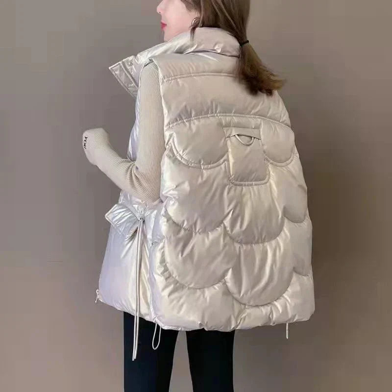 Langer Damen Wintermantel mit Kapuze in Windresistent Polyester 4