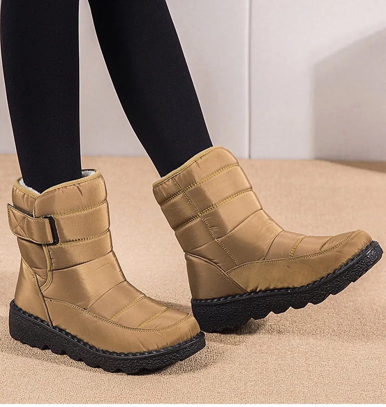 Gefütterte Damen-Winterstiefel aus wasserfestem Material mit rutschfesten Sohlen 5