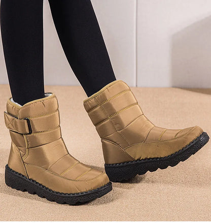Gefütterte Damen-Winterstiefel aus wasserfestem Material mit rutschfesten Sohlen 5