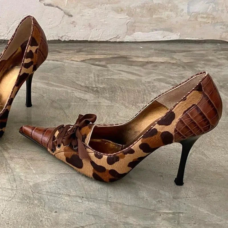 Damen-Pumps, spitze Absätze, PU-Material-4