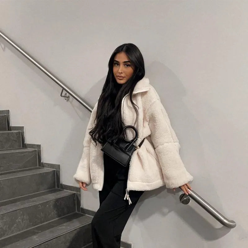 Damenjacke Oversized Lammwolle Trendy Komfortabel 2