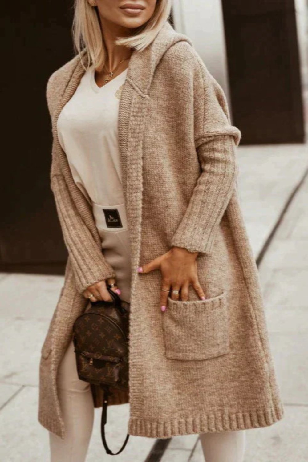 Lange Damen-Winterjacke mit Kapuze aus weicher Acrylmischung – bequem und elegant für kalte Tage 9