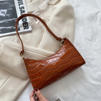 Variant image for Damen-Shoppingtasche, monochrom, Synthetikmaterial, mit Kettendetails-8