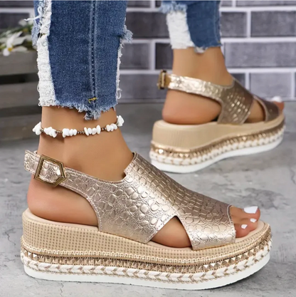 Damen-Plateau-Sandalen mit Metallic-Finish und verstellbarem Verschluss 3