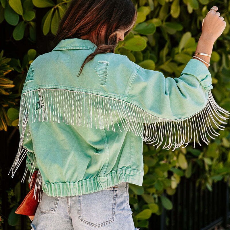 Damen-Festivaljacke mit glitzernden Fransen, langen Ärmeln und klassischem Kragen – silberne Polyesterjacke für festliche Anlässe 2