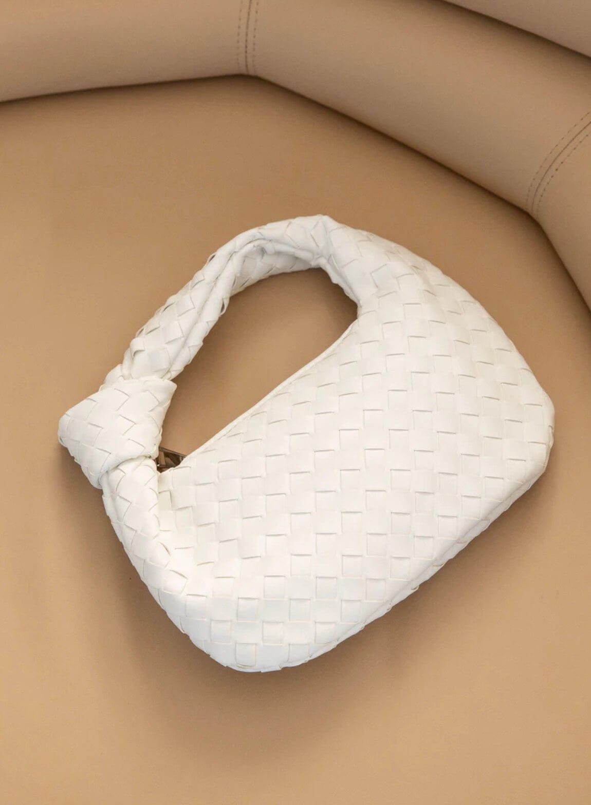 Elegante Damen-Satchel aus Kunstleder mit filigranen Details – Schwarz, verstellbarer Schulterriemen, perfekt für Alltag und Freizeit 6