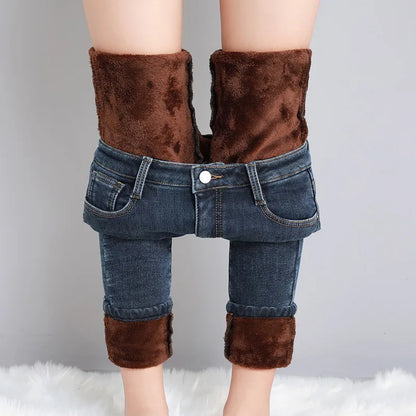 Hochtaillierte Jeans für Frauen mit warmem Plüschfutter – Slim-Fit-Denim mit praktischen Taschen 11
