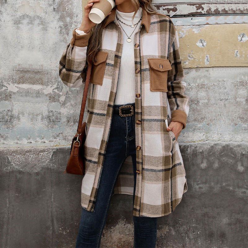 Langer Wintermantel Damen aus weichem Stoff mit Brusttaschen und Knopfverschluss-1