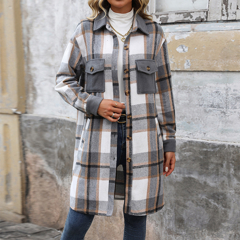Langer Wintermantel Damen aus weichem Stoff mit Brusttaschen und Knopfverschluss-3