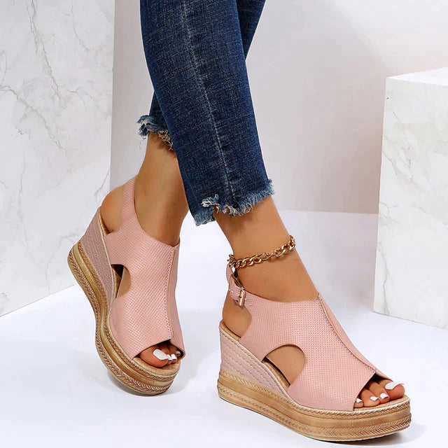 Damen-Plateausandale mit elegantem Design aus synthetischem Material – stabile Plattform, perfekt für Alltag und Fest 3